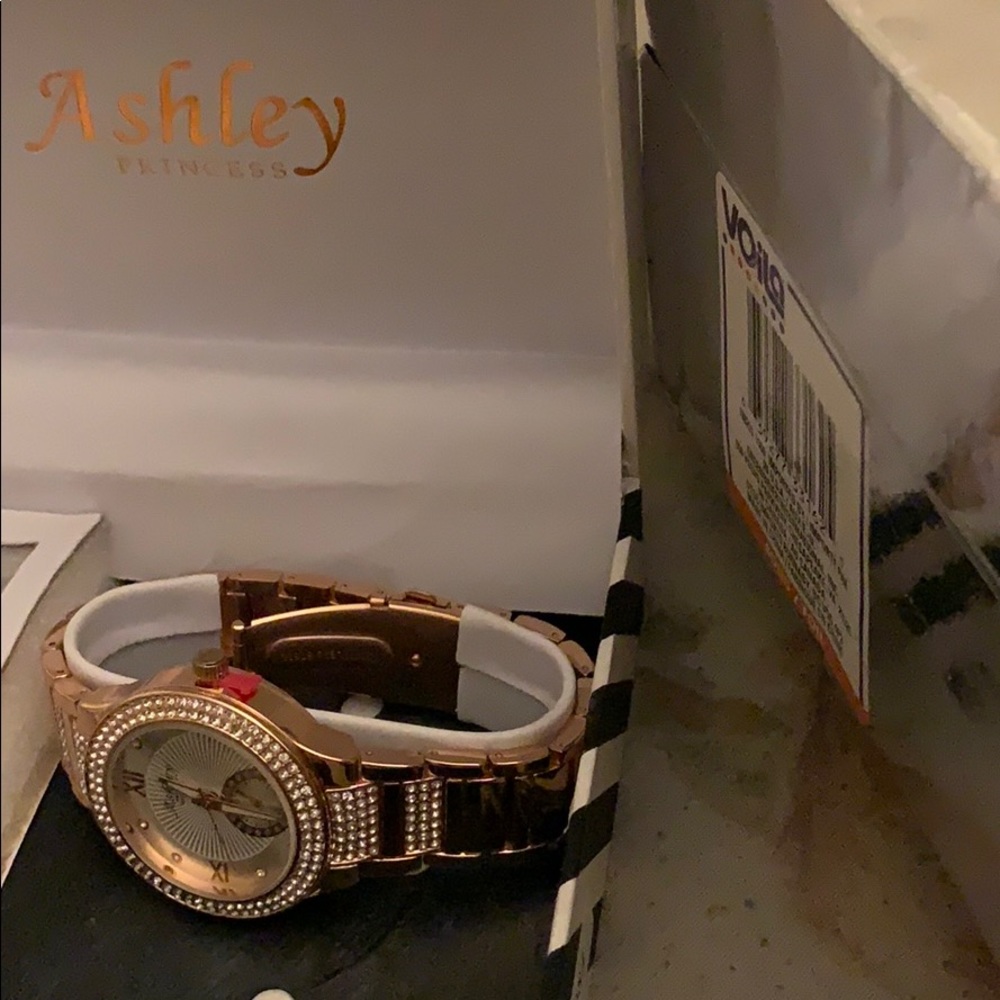 Ashley Princess Watch - Picture 3 of 3
